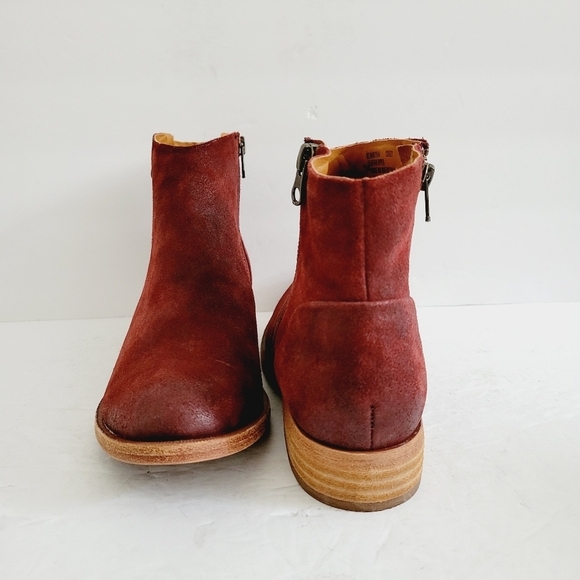 KORK-EASE Women's Riley Distresssed Bootie in Brick, Size 7 - Picture 3 of 8